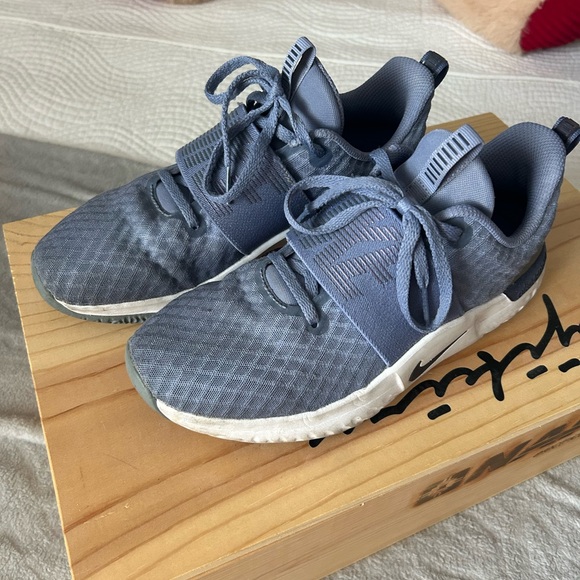 Nike • Wmns In-Season TR 9 'Stellar Indigo' - Picture 4 of 10